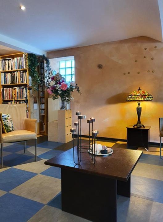 NederweertDe Vliegende Vlinder住宿加早餐旅馆 外观 照片